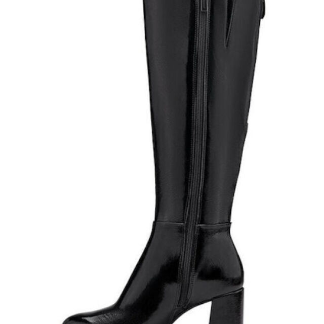 45294916-black-40 4
